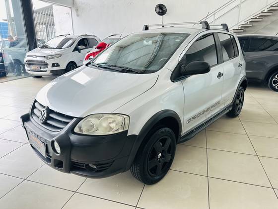 VOLKSWAGEN CROSSFOX 1.6 MI FLEX 8V 4P MANUAL